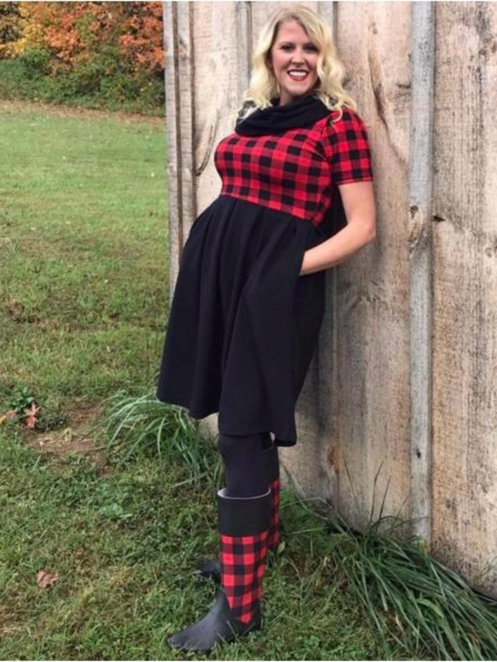 LuLaRoe Amelia Buffalo Plaid Fit & Flare Dress Medium Red & Black w/ Pockets
